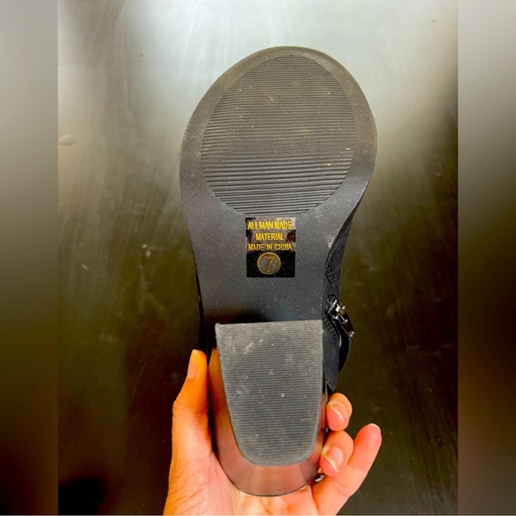 Stylish Black Boho Southwestern Peep Toe Ankle Boots Bootie Heels - Picture 8 of 9